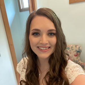 Meet your Posher, Alison